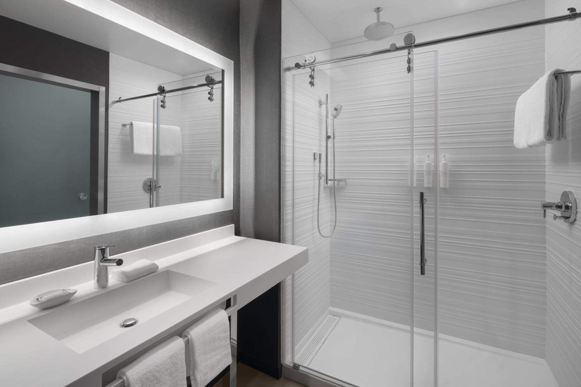 Ac Hotel By Marriott St. Louis Клейтон Экстерьер фото